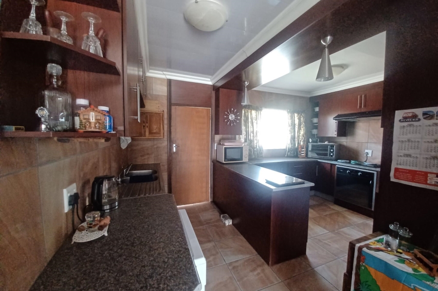 4 Bedroom Property for Sale in Riebeeckstad Free State